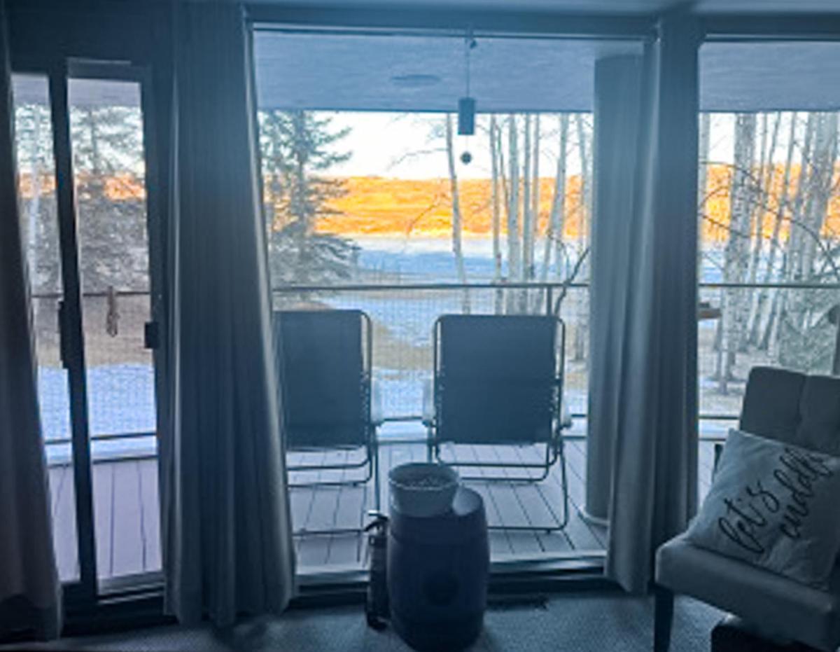 Roundhouse Grotto Bed & Breakfast YYC Eksteriør bilde